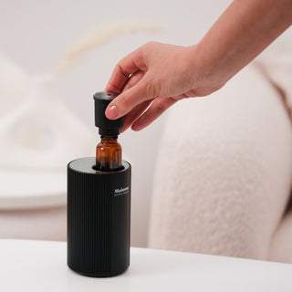 MINI Black Rough mit Flasche rein