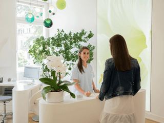 Ein besonderes Dufterlebnis in der Privatpraxis Dr. König und Kollegen in Baden Baden - Maiama Aroma Design