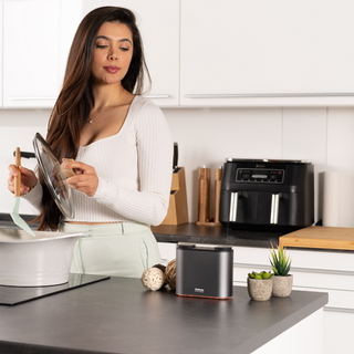  Miamo Aroma MINI Duo diffuser with a unique quiche-inspired design for dual fragrance diffusion