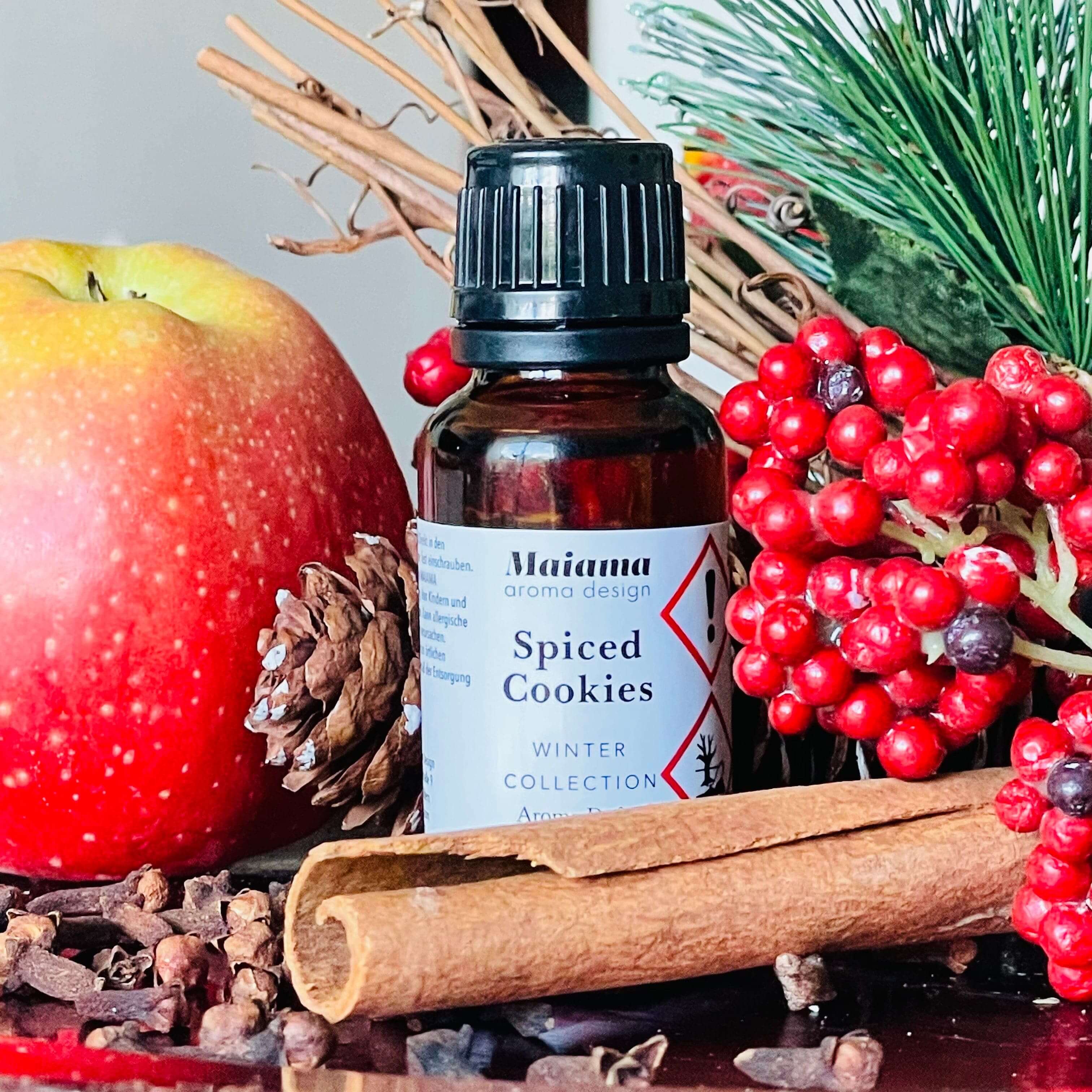 https://www.maiama-aroma.com/cdn/shop/files/SpicedCookiesFlasche.jpg?v=1702475989